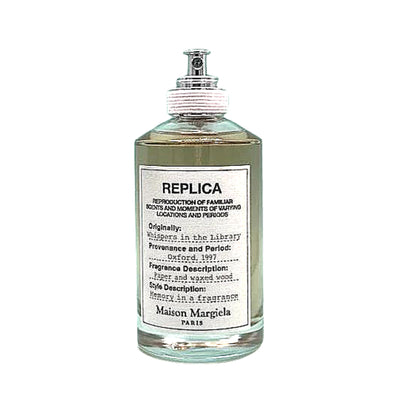 Whispers in the Library BUY the 2 ml sample just for 6 99 euro